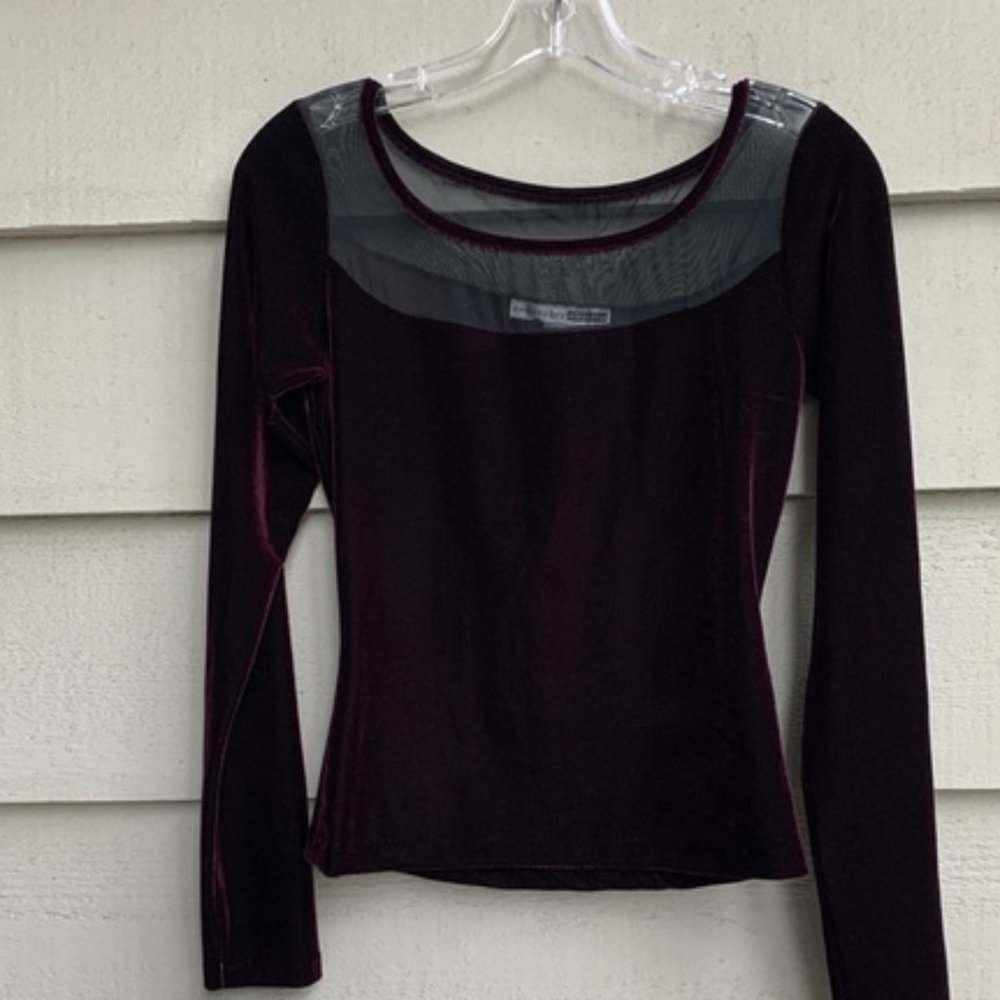 Velour - Picture 7 of 8